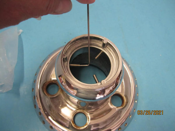 4 Appliance Uni Lug Wire Wheels 3 Bar Spinners Centre Caps w/ Appliance Logo